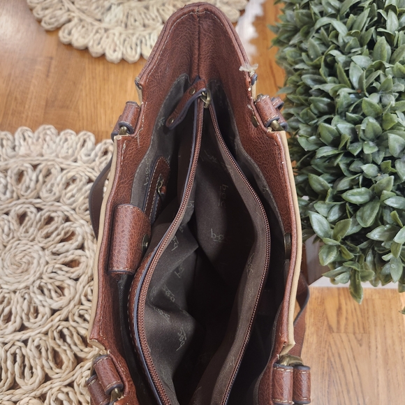 b.o.c. Tan and Brown Shoulder Bag - Picture 4 of 5
